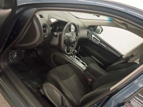 Used 2014 Nissan Pathfinder S FWD image 11