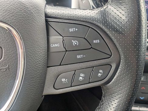 Used 2024 Dodge Durango GT RWD image 29
