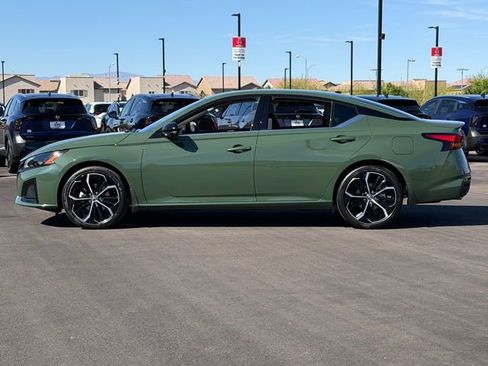 New 2026 Nissan Altima 2.5 SR FWD image 2