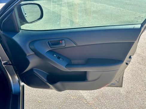 Used 2012 Kia Forte EX image 29