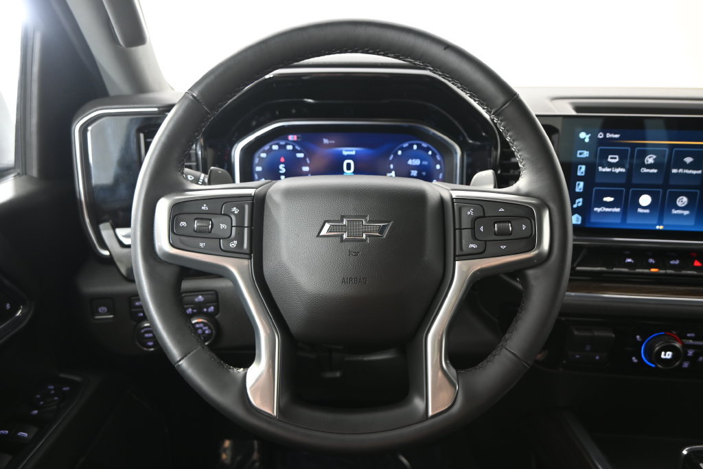 Used 2024 Chevrolet Silverado 1500 RST AWD/4WD image 33