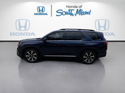 Used 2023 Honda Pilot Touring image 4