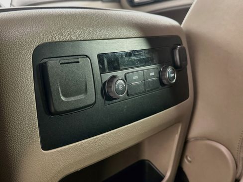 Used 2016 Chevrolet Tahoe LT AWD/4WD image 25