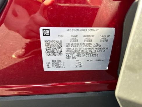 Used 2024 Chevrolet Trax LT FWD image 29