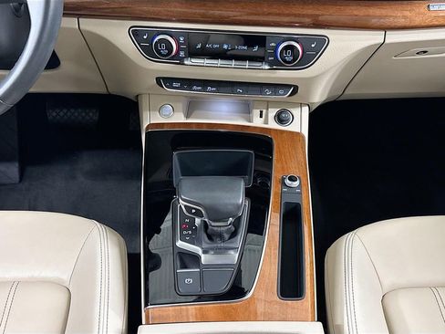Certified 2023 Audi Q5 2.0T Premium w/ Convenience Package image 14