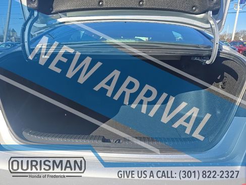 Used 2024 Honda Accord Sport image 9