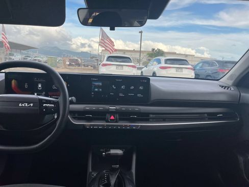 Used 2025 Kia K4 FWD image 31
