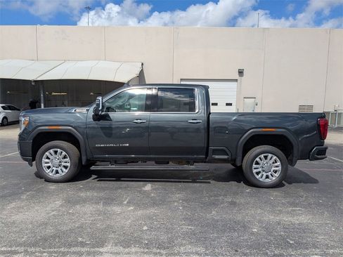 Used 2022 GMC Sierra 2500 Denali w/ Denali Ultimate Package image 2