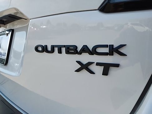 Used 2025 Subaru Outback Onyx Edition XT image 13