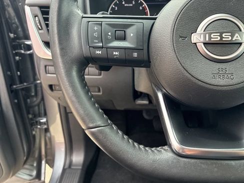 Used 2023 Nissan Rogue SV w/ SV Premium B Package FWD image 22
