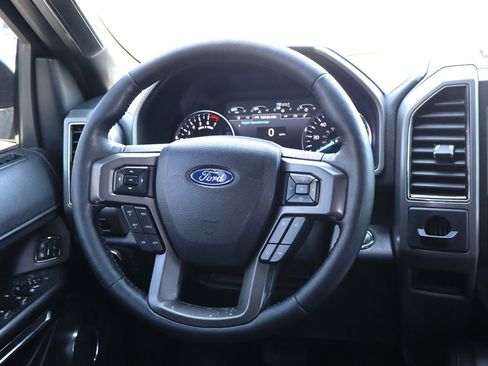 Used 2018 Ford Expedition Max XLT w/ Equipment Group 202A AWD/4WD image 15