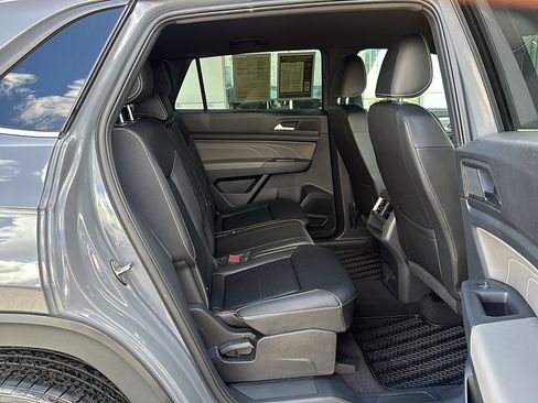 Used 2023 Volkswagen Atlas Cross Sport SE AWD/4WD image 20