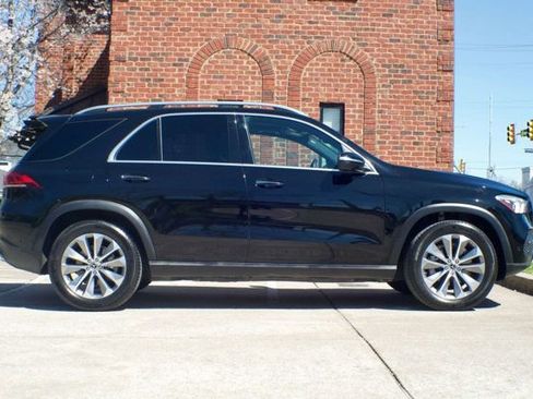 Used 2021 Mercedes-Benz GLE 350 4MATIC image 4