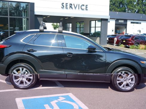 Used 2022 MAZDA CX-30 AWD 2.5 S w/ Premium Package image 2