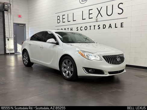 Used 2016 Buick Regal Premium FWD image 2