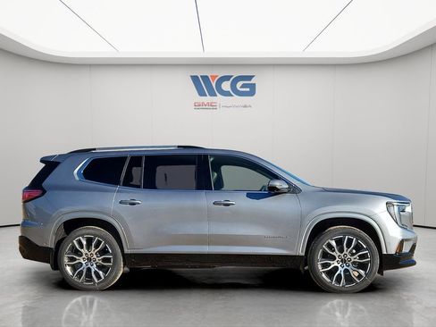 New 2026 GMC Acadia Denali Ultimate w/ LPO, Floor Liner Package AWD/4WD image 3