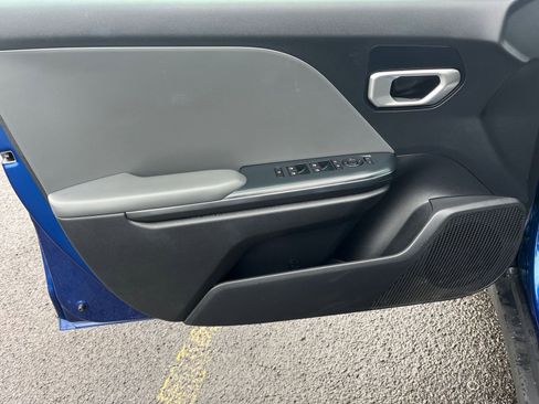 Used 2025 Kia K4 LXS image 18