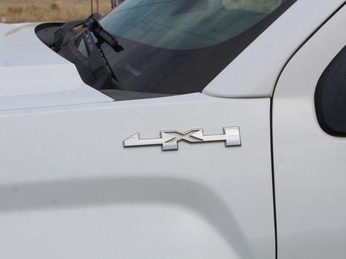 Used 2018 GMC Sierra 2500 4x4 Double Cab w/ Sierra Convenience Package image 12