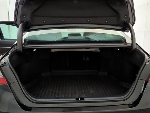 Certified 2021 Toyota Camry XSE image 32