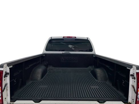 Used 2017 Nissan Frontier SV RWD image 19