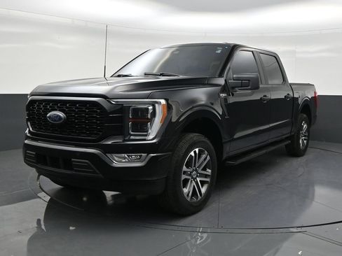 Used 2021 Ford F150 XL w/ STX Appearance Package RWD image 2