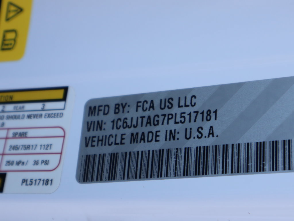 Used 2023 Jeep Gladiator Sport AWD/4WD image 39