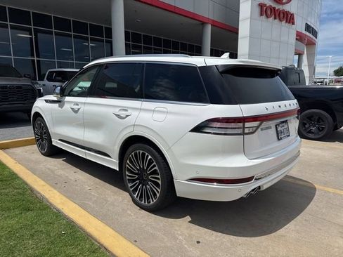 Used 2022 Lincoln Aviator Black Label w/ Dynamic Handling Package AWD/4WD image 6