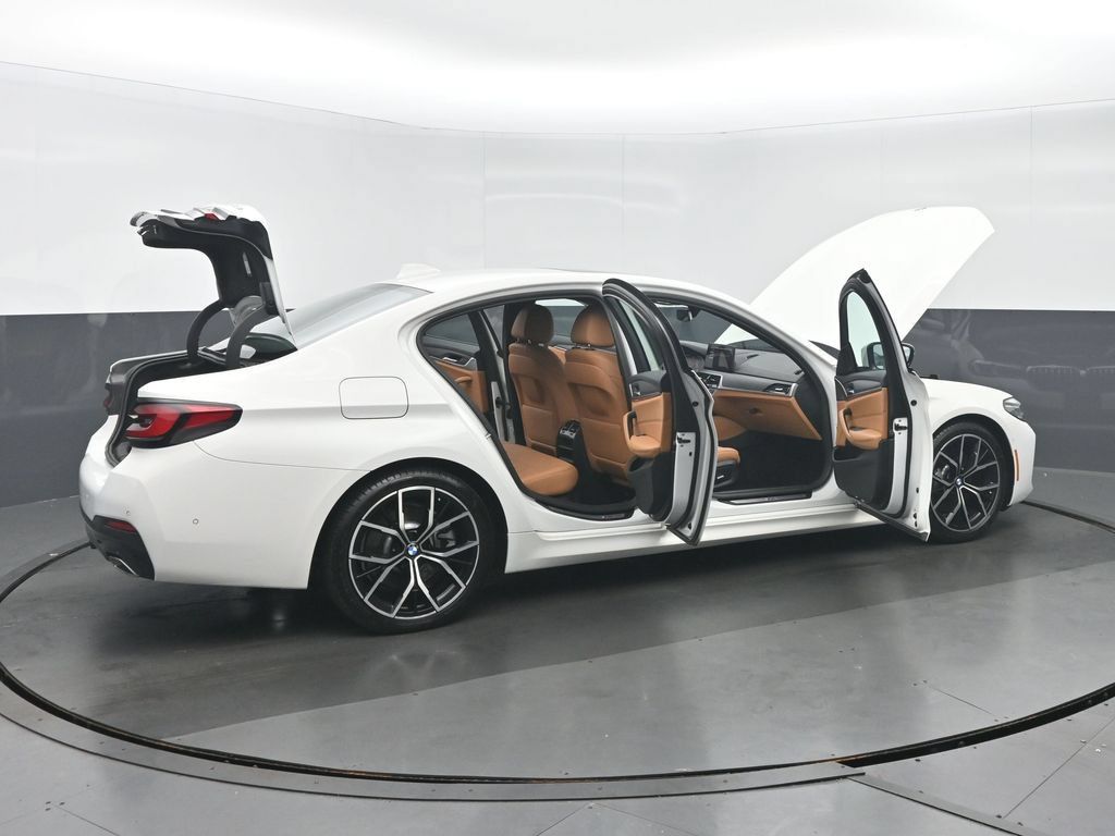 Used 2023 BMW 530i xDrive w/ M Sport Package AWD/4WD image 38