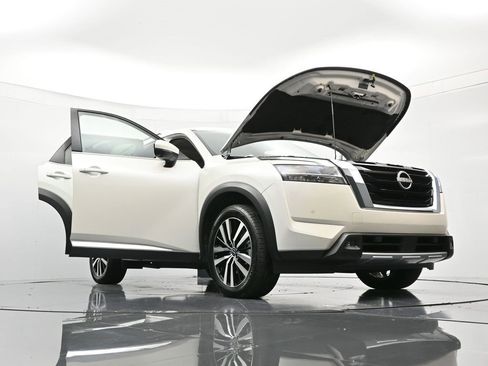 Certified 2023 Nissan Pathfinder Platinum image 52
