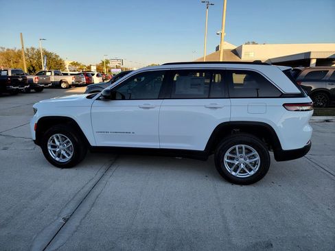 New 2026 Jeep Grand Cherokee Laredo X RWD image 2