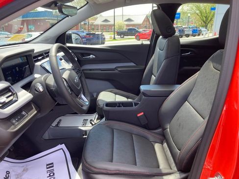 New 2027 Chevrolet Bolt RS w/ Technology Package FWD image 9