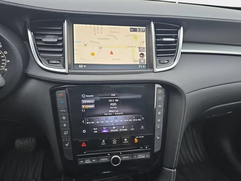 Used 2021 INFINITI QX50 Essential AWD/4WD image 23