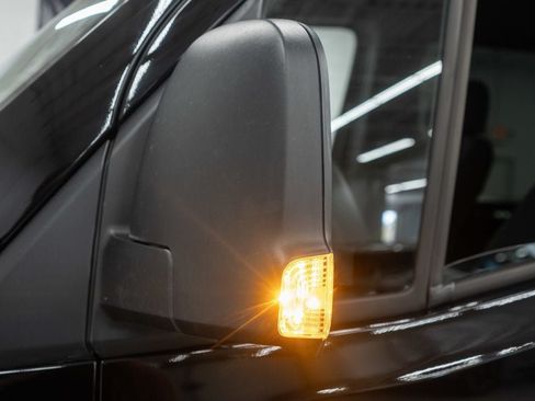 Used 2025 Mercedes-Benz Sprinter 2500 image 38