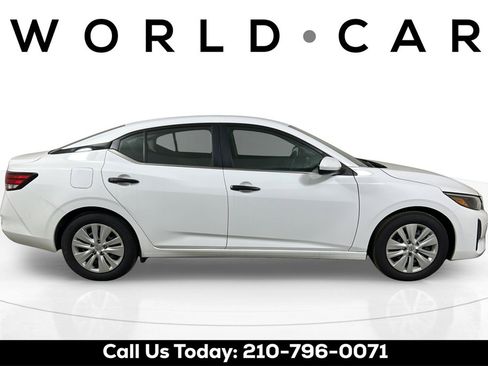 Used 2025 Nissan Sentra S image 15