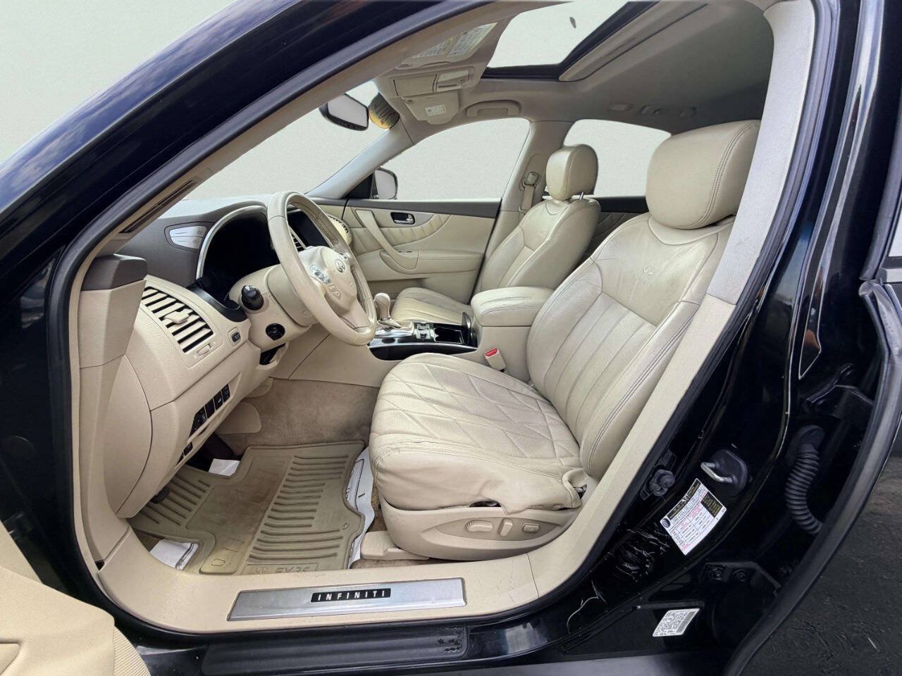 Used 2012 INFINITI FX35 2WD w/ Premium Pkg image 18