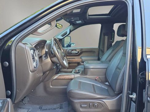 Used 2020 GMC Sierra 2500 Denali w/ Denali Ultimate Package AWD/4WD image 10