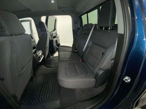 Used 2021 GMC Sierra 1500 Elevation w/ Preferred Package image 10