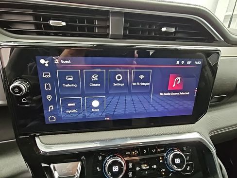 New 2026 GMC Sierra 2500 Denali w/ Denali Reserve Package image 17