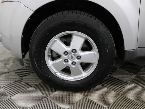 Used 2010 Ford Escape XLT image 32