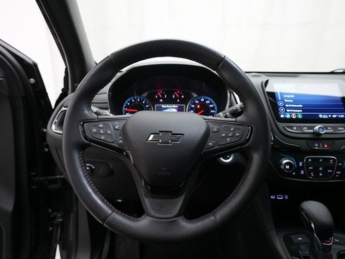 Certified 2022 Chevrolet Equinox RS w/ RS Leather Package image 4