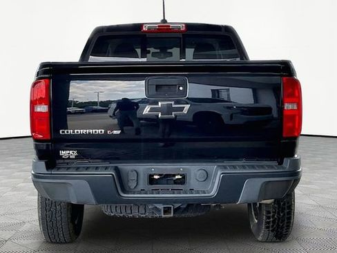 Used 2020 Chevrolet Colorado ZR2 w/ ZR2 Midnight Special Edition AWD/4WD image 6