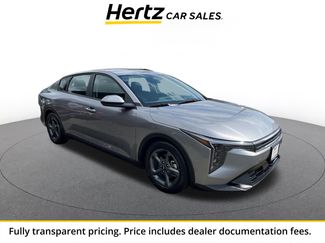 Used 2025 Kia K4 FWD video 1