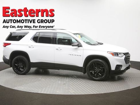 Used 2021 Chevrolet Traverse LT image 48