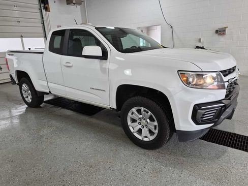 Used 2022 Chevrolet Colorado LT w/ Fleet Safety Package AWD/4WD image 2