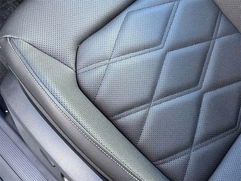 New 2026 Volkswagen Atlas SE image 15