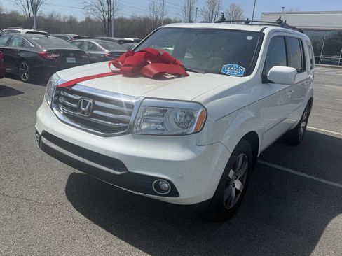 Used 2013 Honda Pilot Touring image 1