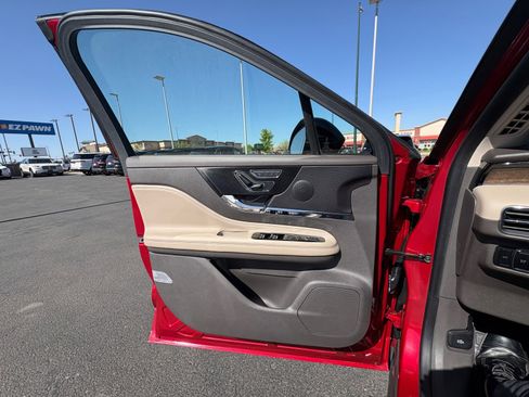 Certified 2024 Lincoln Corsair Reserve w/ Equipment Group 201A AWD/4WD image 18