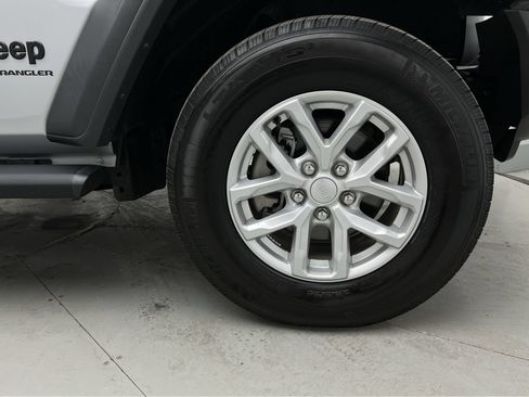 Used 2023 Jeep Wrangler Unlimited Sport AWD/4WD image 27