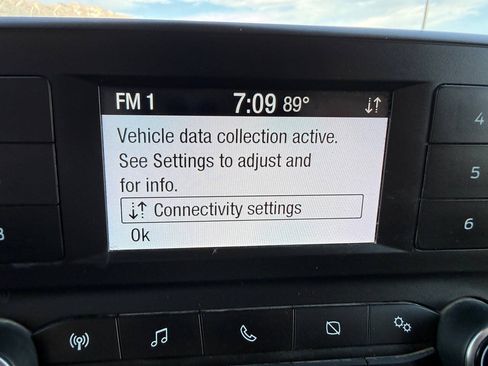 Used 2023 Ford Transit 250 Medium Roof AWD w/ Load Area Protection Package image 33
