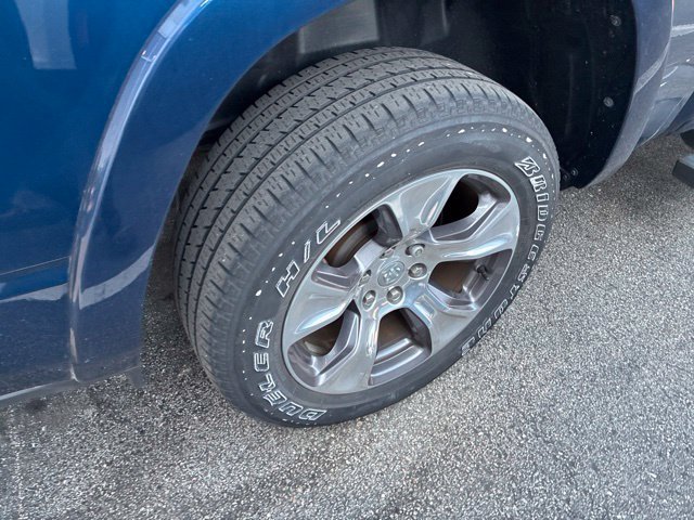 Used 2021 RAM 1500 Laramie w/ Sport Appearance Package AWD/4WD image 11
